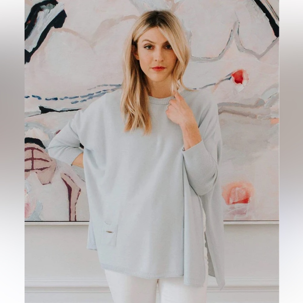 Elegant Light Blue Women's Tunic